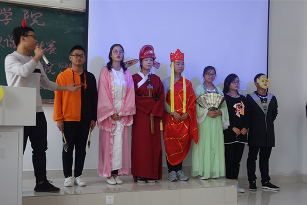 管理学院成功举办第十一届英语心理话剧大赛初