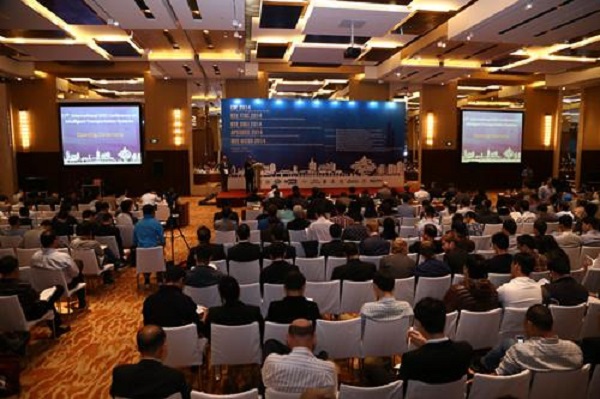 信息与网络工程学院教师参加2017年云计算技