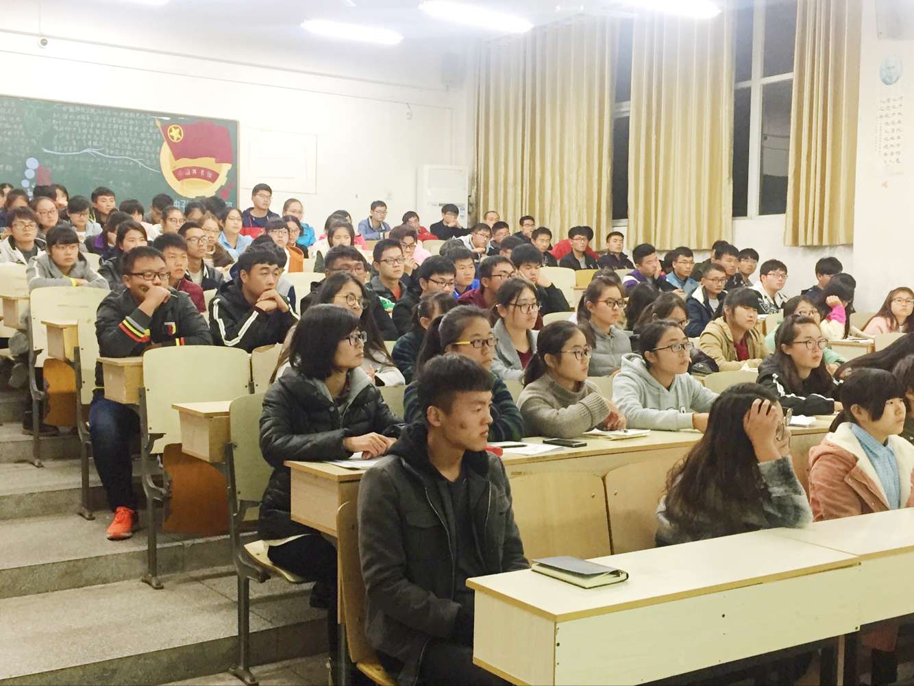 食品药品学院举办药物制剂专业人才培养方案解