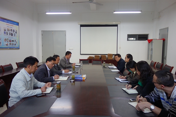 室主任招聘_政商研究院办公室主任招聘启事(4)