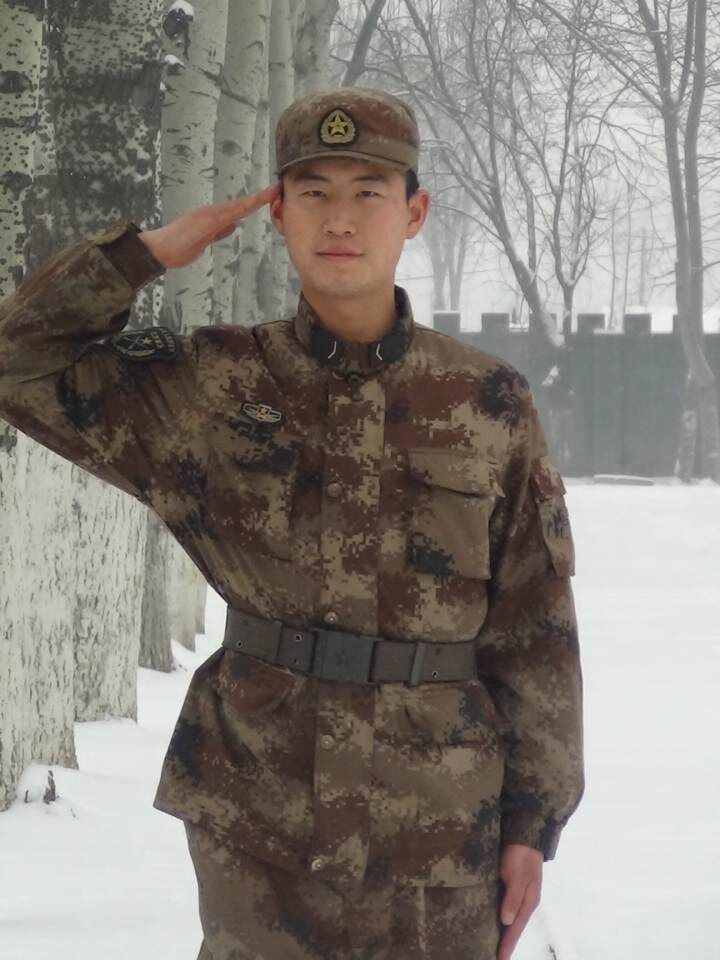 军营大学生战士--王栋