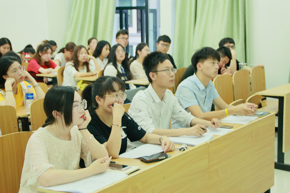 信息与网络工程学院举办龙湖校区学生会竞聘大