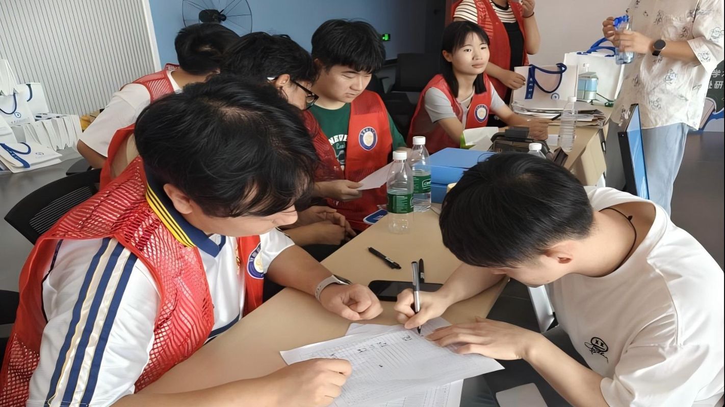 研究生迎新1.jpg