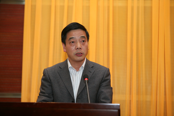 我校举行60华诞学术讲坛启动仪式暨张裕恒院士报告会