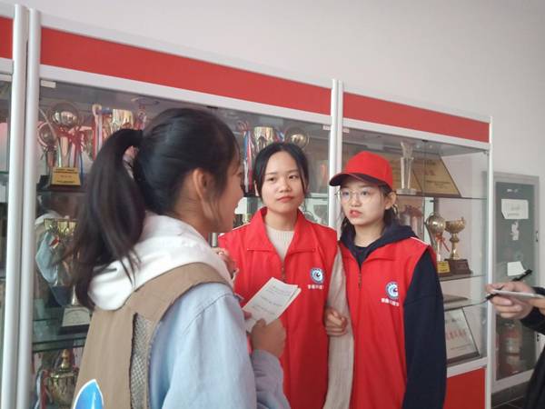 http://www.ahstu.edu.cn/__local/3/F0/A2/61DC4287E848E737A2B7779DE31_A6444B8F_131E9.jpg