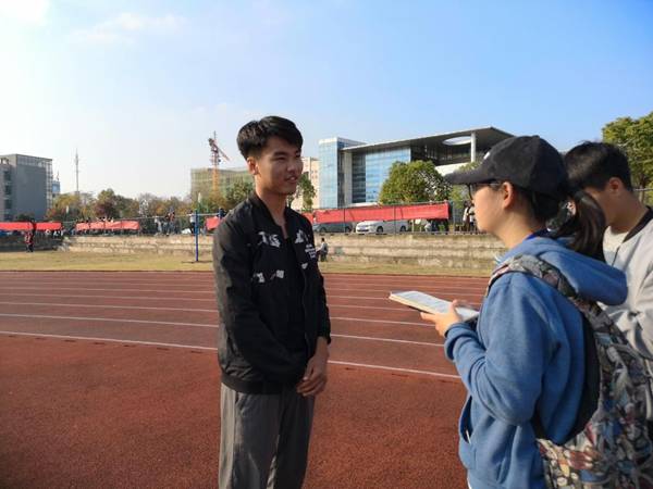 http://www.ahstu.edu.cn/__local/2/D7/C8/A6CC86AF2643E35270421FEE4F3_D9FB5EE2_190AC.jpg