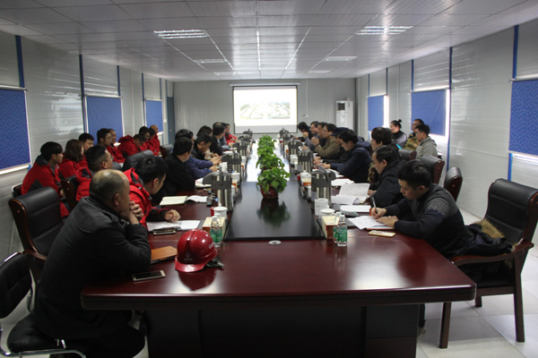 校领导出席龙湖校区二期建设工程第一次工地会议