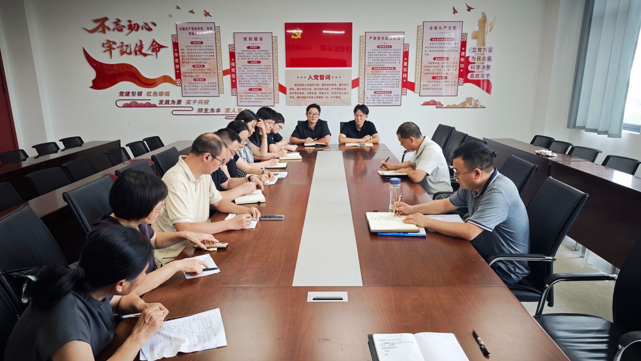 20260830 智能制造学院召开期初辅导员工作会议.jpg